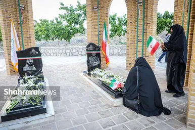 گزارش تصویری | رونمایی از یادمان شهدای بوستان‌های خورشید و اردیبهشت در مشهد