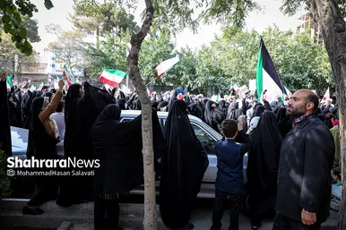 راهپیمایی مردم مشهد در محکومیت جنایت تروریستی در حرم مطهر شاهچراغ (ع)