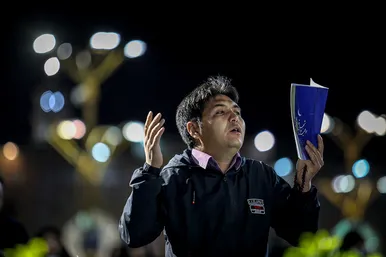 مراسم احیاء شب ۱۹ ماه رمضان در حرم مطهر رضوی