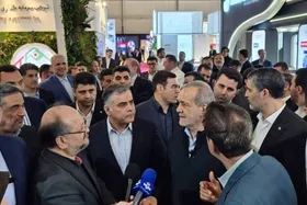 رئیس&zwnj;جمهور از بیست&zwnj;ونهمین نمایشگاه نفت بازدید کرد (۱۸ اردیبهشت ۱۴۰۴)