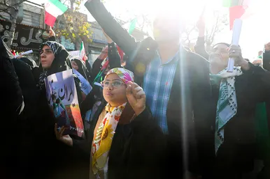  راهپیمایی مردم مشهد در محکومیت حمله تروریستی کرمان