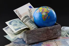 وزارت اقتصاد: اعطای اقامت به سرمایه&zwnj;گذاران ارزی و ریالی خارجی تسهیل می&zwnj;شود