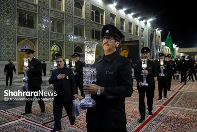 تصاویری از آئین شام غریبان امام رضا (ع) در حرم مطهر رضوی