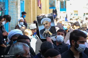 مراسم وداع با پیکر آیت&zwnj;الله العظمی صانعی + تصاویر تشییع