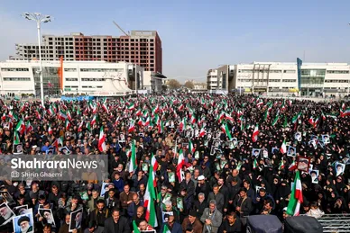 گزارش تصویری | عزاداری شهادت رهبر معظم انقلاب اسلامی در میدان شهدا مشهد