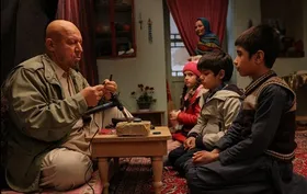 دانش آموزان به تماشای فیلم سینمایی &laquo;عینک&raquo; می&zwnj;نشینند