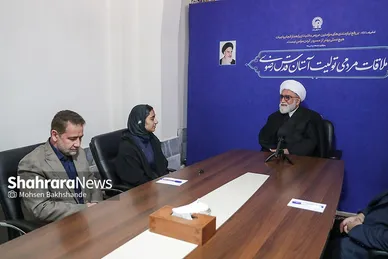 گزارش تصویری | دیدار تولیت آستان قدس رضوی با سارا دیدار بازیکن تیم ملی فوتبال ایران