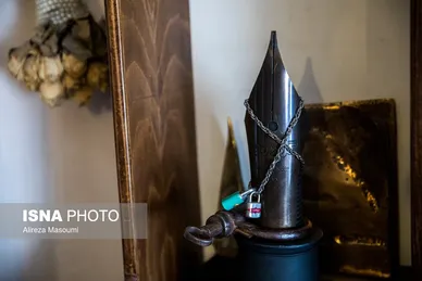 گزارش تصویری | دفتر کار احمد محمود در نارمک تهران