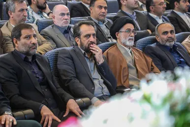 آیین تجلیل از خادمان قرارگاه عملیاتی خدمات سفر 