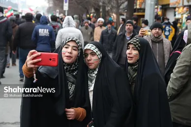 گزارش تصویری حضور باشکوه مردم مشهد در راهپیمایی ۲۲ بهمن