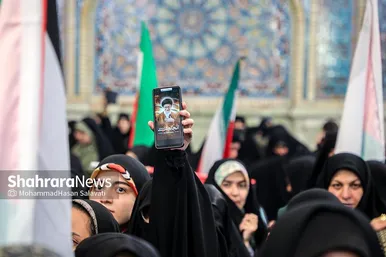 اجتماع مردمی «وعده صادق» در حرم مطهر رضوی