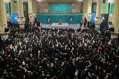 گزارش تصویری | دیدار هزاران نفر از زنان و دختران با رهبر معظم انقلاب اسلامی (۱۲ آذر ۱۴۰۴)