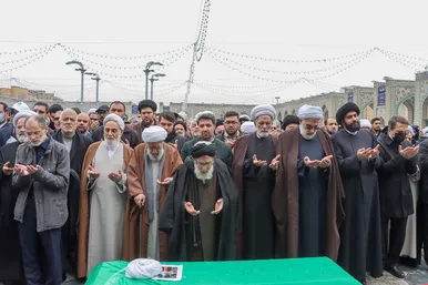 تشییع  پیکر آیت الله محمد امامی کاشانی