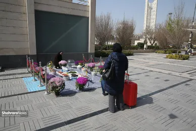 ورود مسافران نوروزی به مشهد از راه آهن
