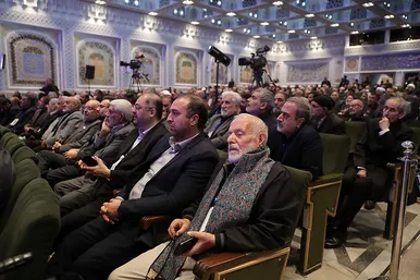 گزارش تصویری | اختتامیه بیست‌ودومین اجلاسیه بین‌المللی پیرغلامان حسینی در حرم مطهر رضوی