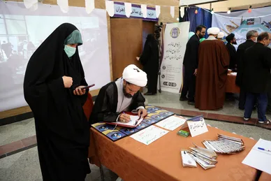 بازدید وزیر ورزش و جوانان از نمایشگاه «هم آهنگ»
