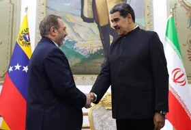 وزیر دفاع با رئیس&zwnj;جمهور ونزوئلا دیدار کرد (۲ آذر ۱۴۰۳)