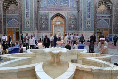 نماز عید قربان در حرم مطهر رضوی
