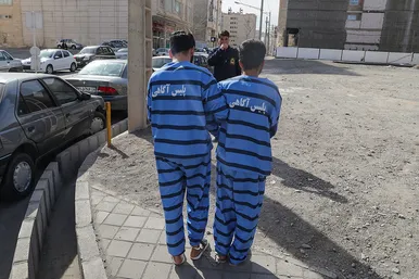 دستگیری باند موبایل قاپی در مشهد‎‎