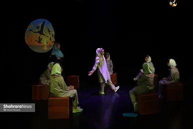گزارش تصویری | اجرای نمایش «دختری که  خواب را  نوشید» در مشهد