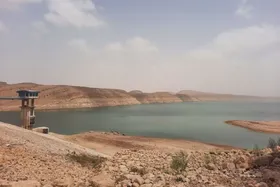 خسارت شن&zwnj;های روان به شبکه انتقال آب از سد دوستی