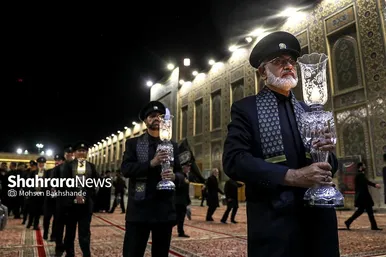 شام غریبان حسینی در حرم مطهر رضوی