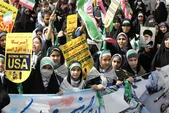 گام‌های استوار مادران مشهدی در راهپیمایی روز قدس | مقاومت در سایه اشک‌ها و لبخند‌ها
