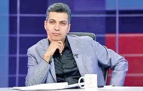عادل فردوسی&zwnj;پور سر کلاس درس+ عکس