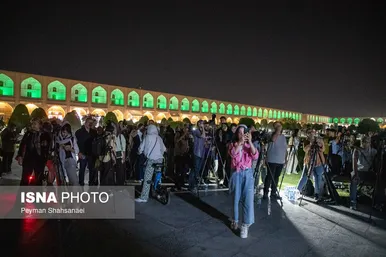 گزارش تصویری | ماه گرفتگی قرن - ایران