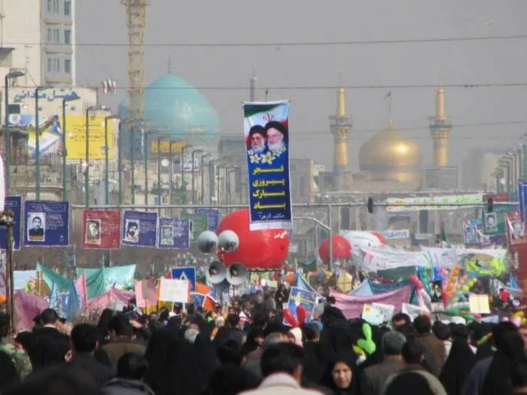 مشهد آماده چهل ویکمین ۲۲ بهمن