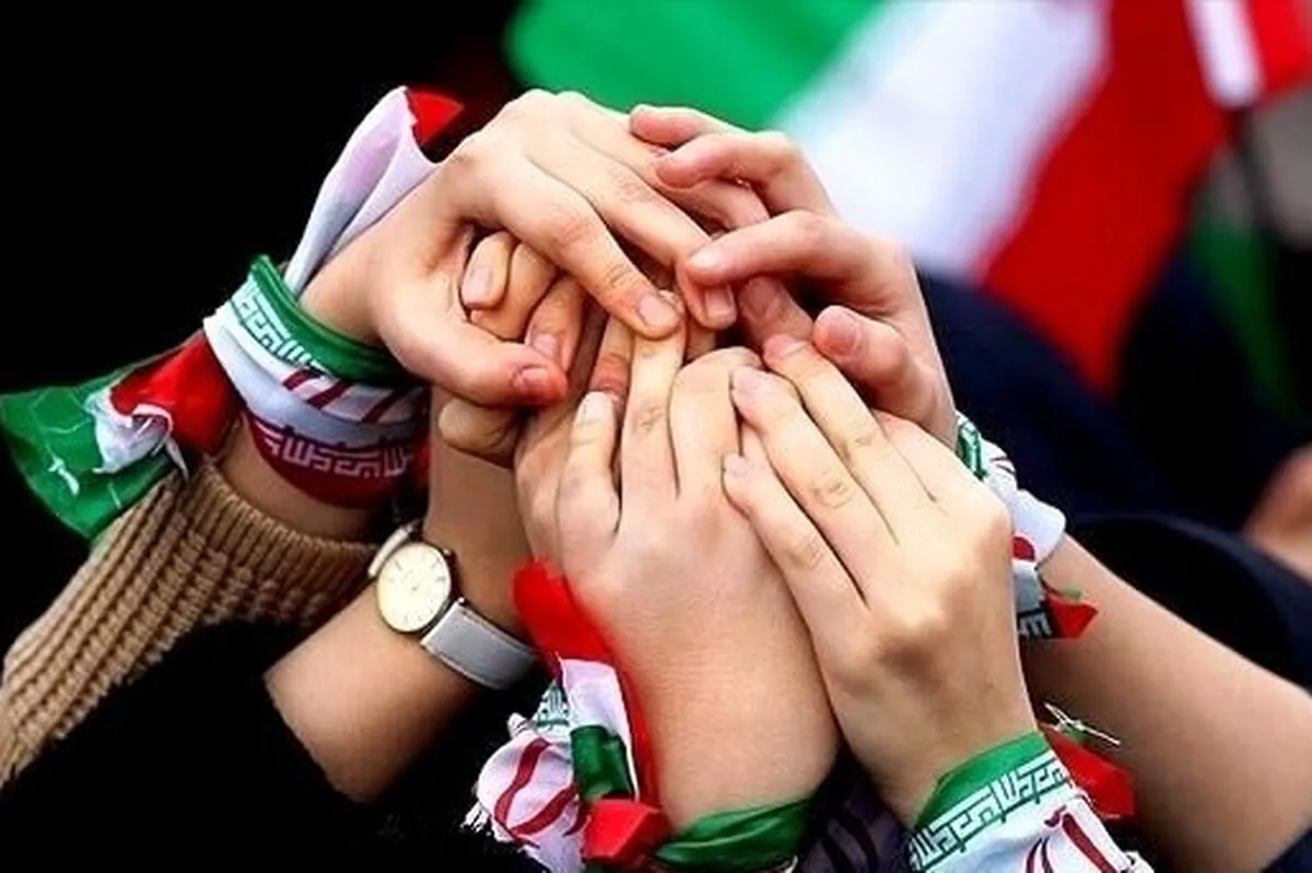 فراخوان پویش «ایران به امضای هنرمندان» منتشر شد + عکس