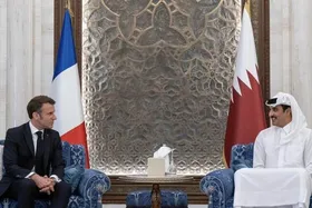 امیر قطر و ماکرون درباره برقراری آتش&zwnj;بس در غزه گفت&zwnj;وگو کردند
