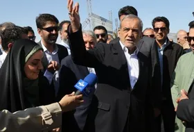 پزشکیان از شهر درحال&zwnj;احداث تیس بازدید کرد