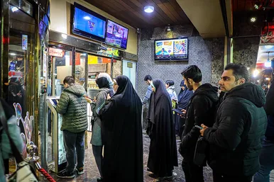 آغاز بیست و یکمین جشنواره فیلم فجر در مشهد
