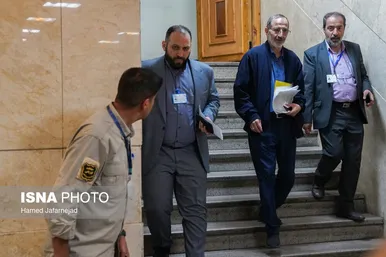 عکس‌هایی از دومین روز ثبت‌نام کاندیدا‌های چهاردهمین دوره انتخابات ریاست‌جمهوری ۱۴۰۳