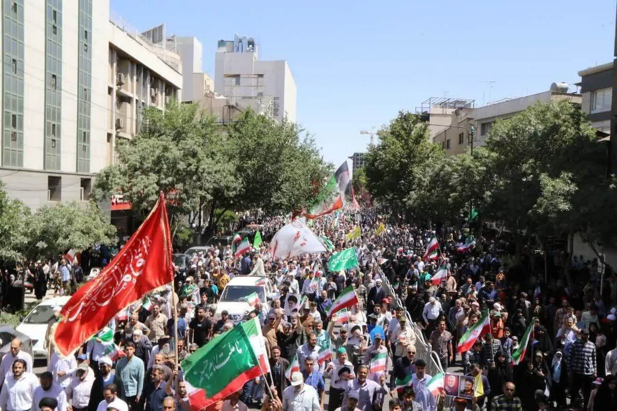 حضور باشکوه مردم مشهد در راهپیمایی جمعه « همدلی و ایستادگی» (۳۰ خرداد ۱۴۰۴) + فیلم
