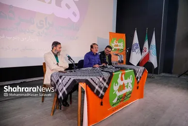 گزارش تصویری | مرور نقاشی‌ دیواری‌های احمد منصوب در «میدان هنر»
