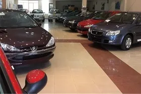 رکود در بازار خودرو مشهد، نمایشگاه&zwnj;های خودرو را به تعطیلی کشانده است