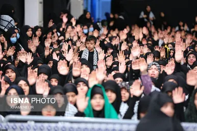 مراسم عزاداری دانشجویان به‌مناسبت اربعین حسینی علیه‌السلام در حضور رهبر انقلاب