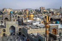 ویدئو | آماده‌سازی حرم مطهر امام رضا (ع) برای تدفین رهبر شهید