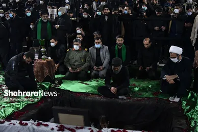 مراسم تدفین پیکر ۳ شهید گمنام در میدان شهدا مشهد