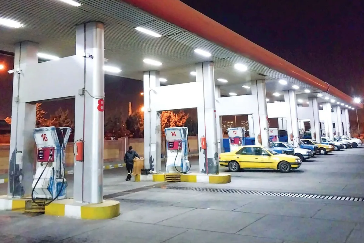 بنزین کم داریم، ظرفیت جایگاه‌ها و تأسیسات CNG بلااستفاده مانده است