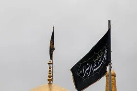 تعویض پرچم گنبد منور رضوی به مناسبت سالروز شهادت حضرت فاطمه(س) (۲۴ آبان ۱۴۰۳)