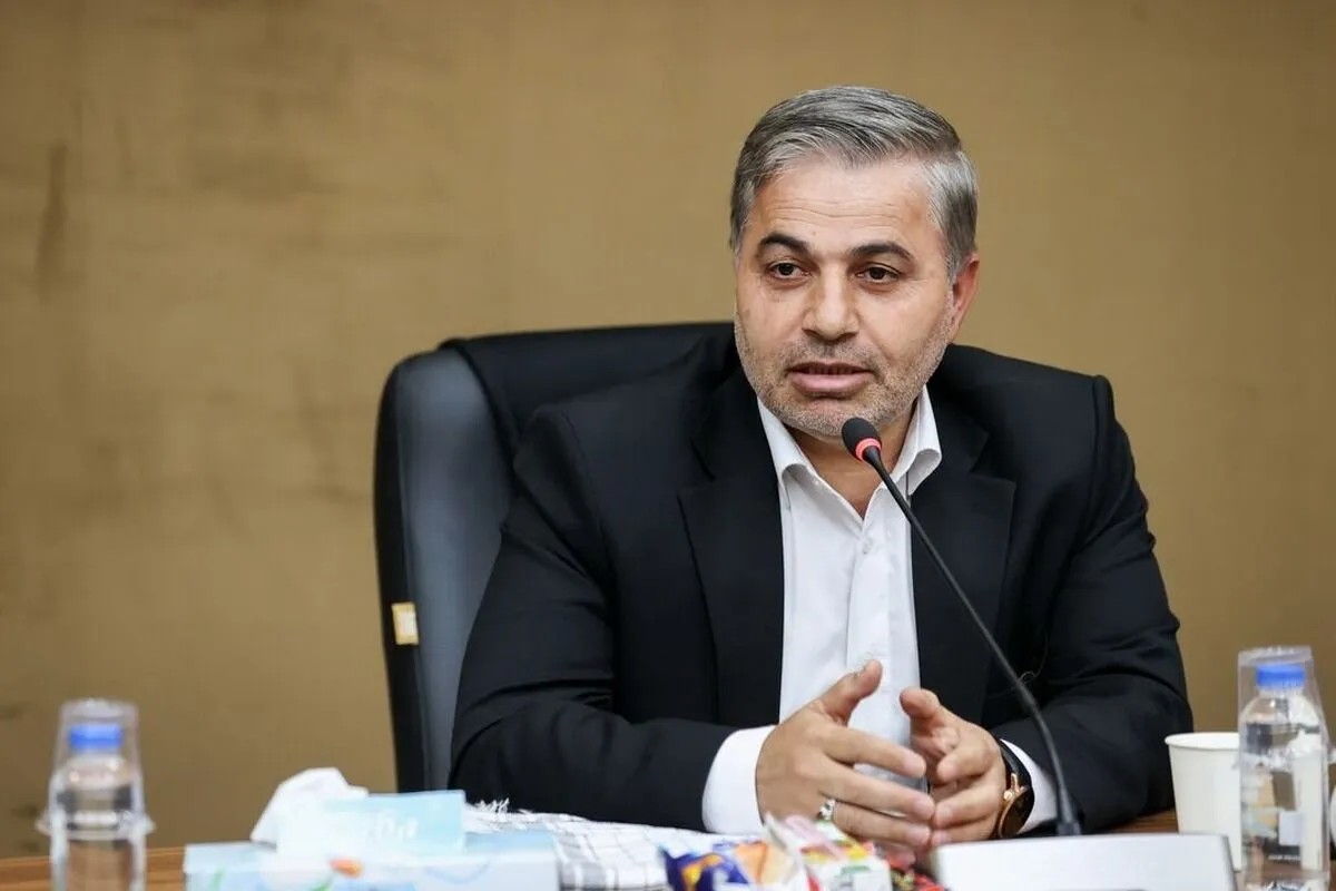 نماینده مجلس: امنیت تنگه هرمز با بیرون رفتن آمریکا از منطقه محقق می‌شود