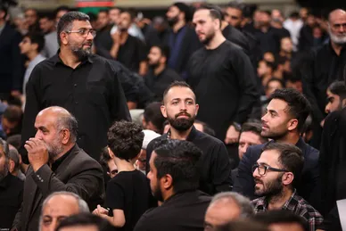 گزارش تصویری | مراسم بزرگداشت شهدای جنگ تحمیلی اخیر با حضور رهبر انقلاب اسلامی