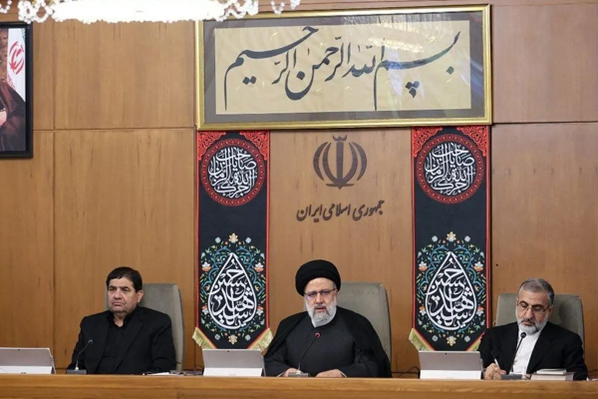 رئیسی: همه دستگاه‌ها تلاش خود را برای تسهیل تشرف مردم به مشهد به‌کار گیرند