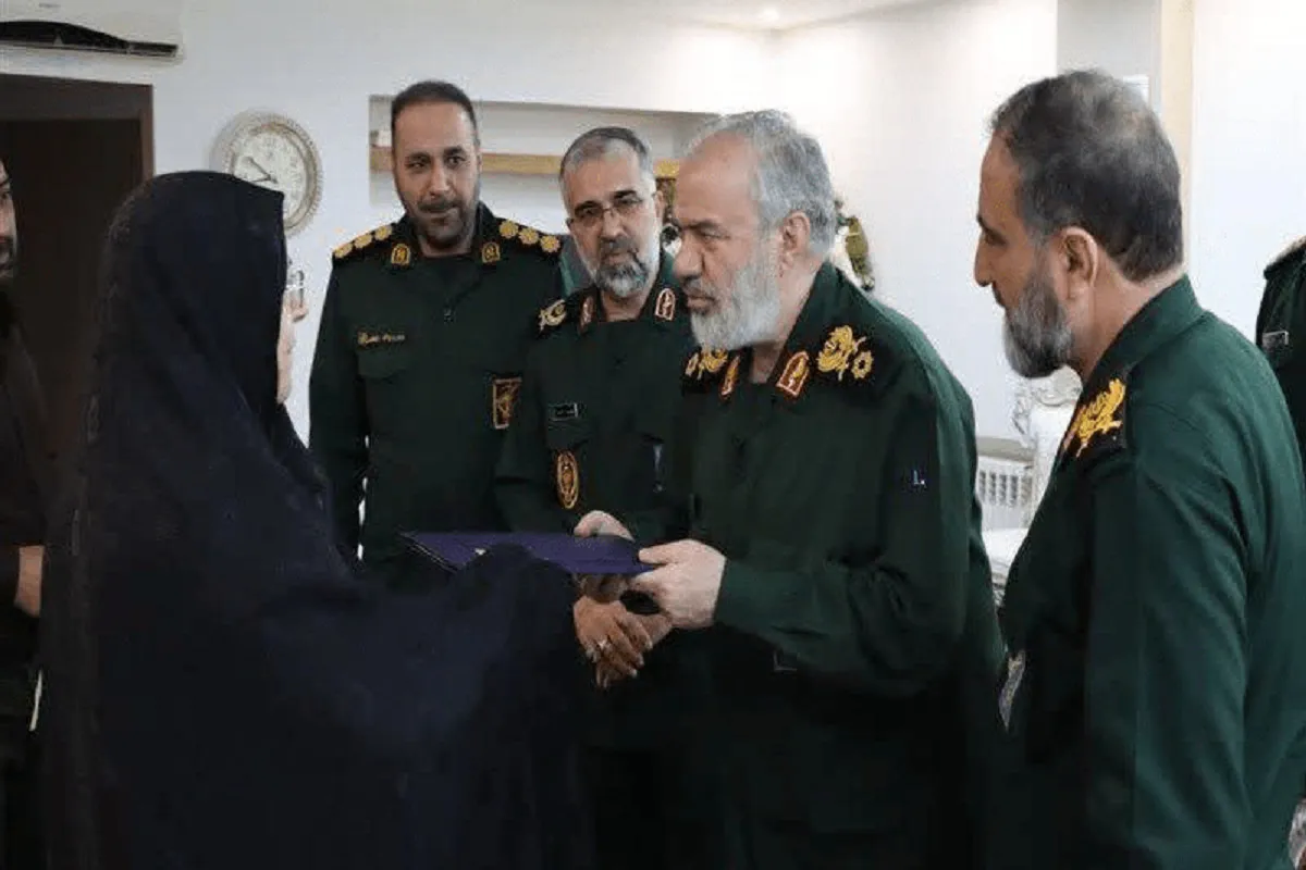 دیدار جانشین فرمانده کل سپاه با خانواده سردار شهید سلطانی