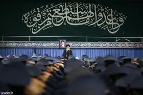 جمعی از فرماندهان و کارکنان نیروی هوایی ارتش با رهبر انقلاب دیدار می&zwnj;کنند