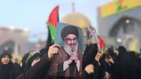 روایتی از دختران نصر‌الله | اجتماع دختران دهه هشتادی برای آزادی قدس در حرم مطهر رضوی