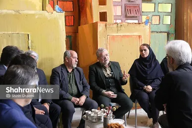 گزارش تصویری | بازدید شهردار مشهد از پشت‌صحنه فیلم سینمایی «کاکا لوتی»